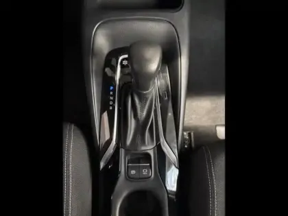 Photo 12 Toyota Corolla  1.8 140ch Dynamic MY24