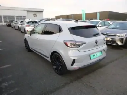 Photo 6 Renault Clio  1.6 E-Tech 145ch full hybrid esprit Alpine