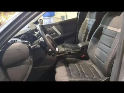 Photo 12 Citroën C4  PureTech 130ch S&S Shine EAT8