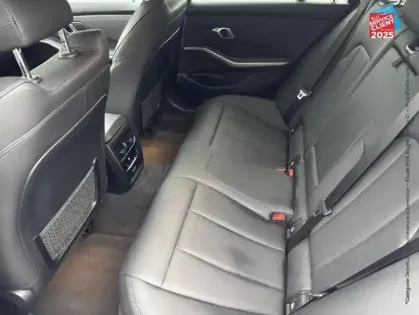 Photo 10 BMW Serie 3 Série 3 Touring 318dA MH 150ch Business Design
