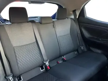 Photo 14 Toyota Yaris  116h Design 5p MY22