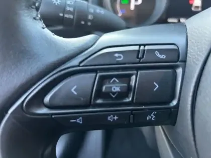 Photo 11 Toyota Yaris  116h Design 5p MY22