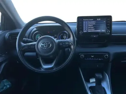 Photo 13 Toyota Yaris  116h Design 5p MY22