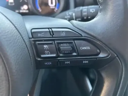 Photo 12 Toyota Yaris  116h Design 5p MY22