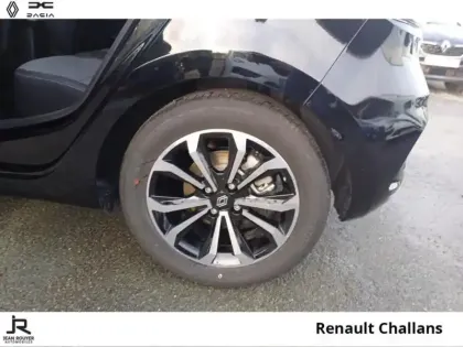 Photo 7 Renault Clio  1.6 E-Tech 145ch full hybrid Techno - 25