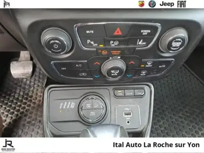 Photo 14 Jeep Compass  1.3 Turbo T4 240ch PHEV 4xe S AT6 eAWD