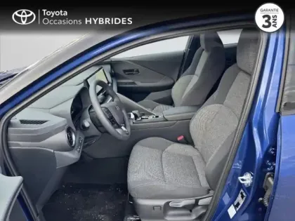 Photo 10 Toyota C-HR  1.8 Hybride 140ch Graphic MY26