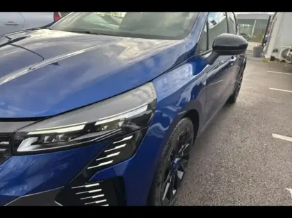 Photo 13 Renault Clio  1.6 E-Tech 145ch full hybrid esprit Alpine - 25