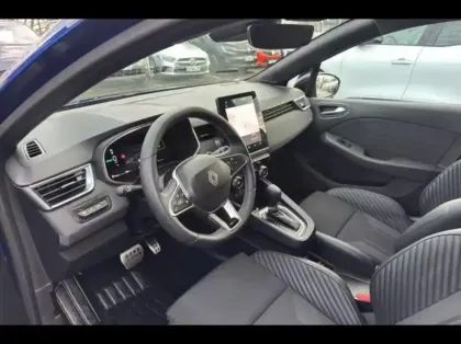 Photo 8 Renault Clio  1.6 E-Tech 145ch full hybrid esprit Alpine - 25