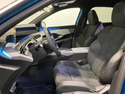 Photo 7 Peugeot 3008  Electrique 210ch Batterie 73 kWh GT