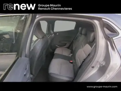 Photo 8 Renault Clio  1.6 E-Tech 145ch full hybrid Techno