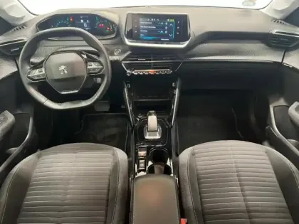 Photo 5 Peugeot 208  e- 136ch Style