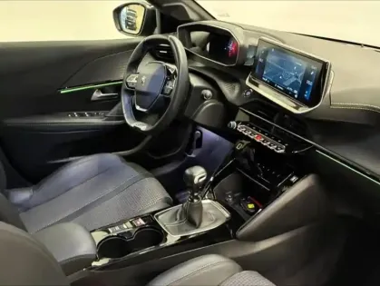 Photo 14 Peugeot 208  1.2 PureTech 100ch S&S GT