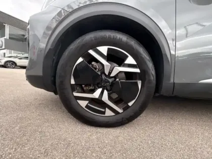 Photo 7 Peugeot 2008  1.2 Hybrid 145ch GT e-DCS6