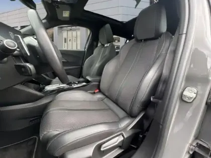 Photo 9 Peugeot 2008  1.2 Hybrid 145ch GT e-DCS6