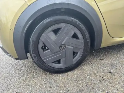 Photo 13 Lancia Ypsilon  Elettrica 156ch 51kWh