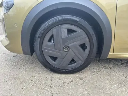 Photo 11 Lancia Ypsilon  Elettrica 156ch 51kWh