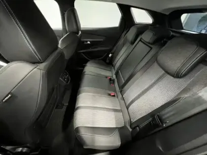 Photo 8 Peugeot 3008  1.2 PureTech 130ch S&S Allure Pack EAT8