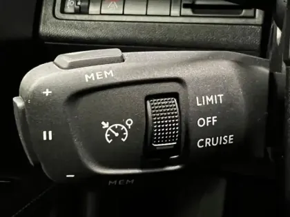 Photo 12 Peugeot 3008  1.2 PureTech 130ch S&S Allure Pack EAT8