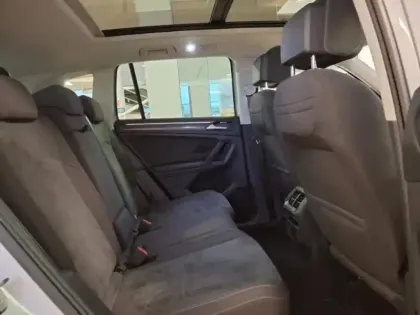 Photo 13 Volkswagen Tiguan  2.0 TDI 150ch Elegance DSG7