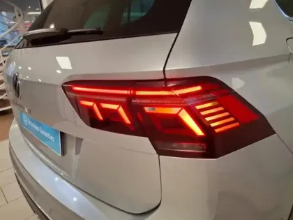 Photo 7 Volkswagen Tiguan  2.0 TDI 150ch Elegance DSG7