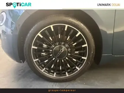 Photo 7 Fiat 500  e 118ch Icône Plus (Pack Magic Eye)