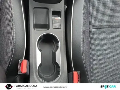 Photo 11 Renault Captur  1.3 TCe 130ch FAP Intens EDC