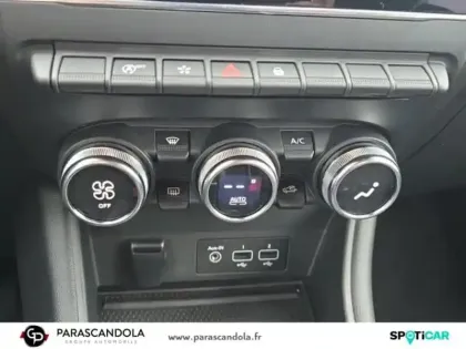 Photo 13 Renault Captur  1.3 TCe 130ch FAP Intens EDC