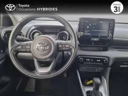 Photo 8 Toyota Yaris  116h Design 5p MC24