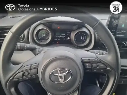 Photo 12 Toyota Yaris  116h Design 5p MC24