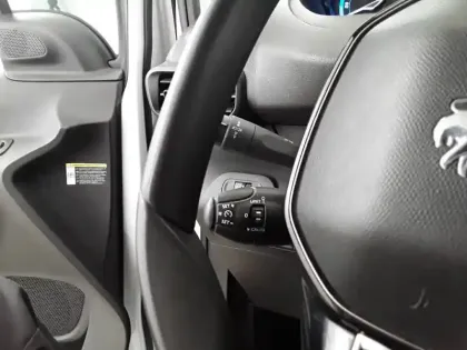 Photo 22 Peugeot Partner E- FOURGON M 800 KG 136 CH BATTERIE 50 KWH