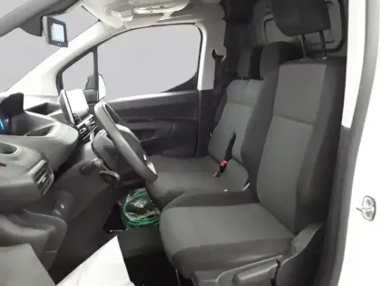 Photo 10 Peugeot Partner E- FOURGON M 800 KG 136 CH BATTERIE 50 KWH