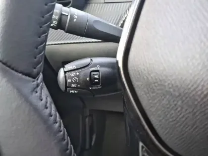 Photo 18 Peugeot 208  Hybrid 110 e-DCS6