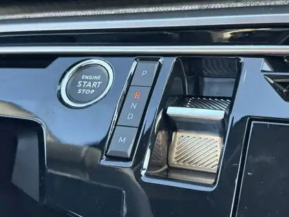 Photo 92 Peugeot 5008  Hybrid 145 e-DCS6