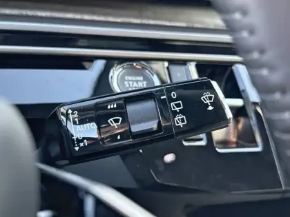 Photo 91 Peugeot 5008  Hybrid 145 e-DCS6