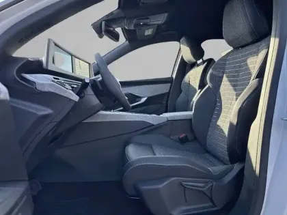 Photo 10 Peugeot 5008  Hybrid 145 e-DCS6