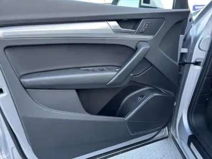 Photo 36 Audi Q5  40 TDI 204 S tronic 7 Quattro