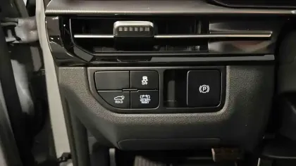 Photo 16 Kia Sportage  Hybride 239 ch BVA6