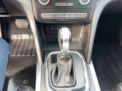 Photo 37 Renault Megane Mégane IV Estate TCe 160 Energy EDC