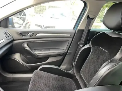 Photo 13 Renault Megane Gén. IV (KFB) Ph1 Intens 5