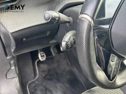 Photo 16 Peugeot 2008  BlueHDi 100 S&S BVM6