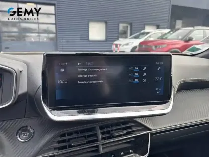 Photo 26 Peugeot 2008  BlueHDi 100 S&S BVM6