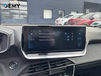 Photo 27 Peugeot 2008  BlueHDi 100 S&S BVM6