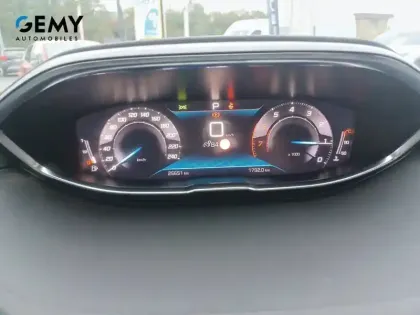 Photo 14 Peugeot 3008  Puretech 130ch S&S EAT8