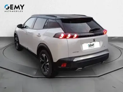 Photo 6 Peugeot 2008  PureTech 130 S&S EAT8