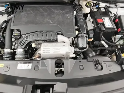 Photo 49 Peugeot 2008  PureTech 130 S&S EAT8