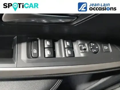 Photo 14 Peugeot 5008  Hybrid 145 e-DCS6