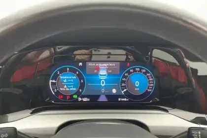 Photo 47 Volkswagen Golf  2.0 TDI SCR 115 DSG7