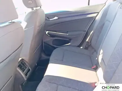 Photo 18 Volkswagen Golf  2.0 TDI SCR 115 DSG7