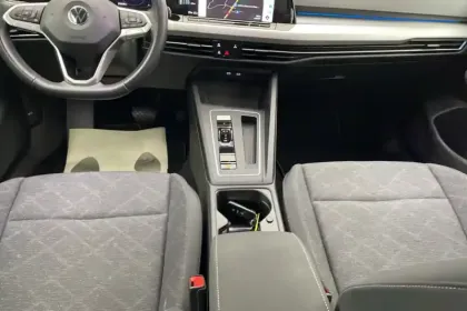 Photo 41 Volkswagen Golf  2.0 TDI SCR 115 DSG7